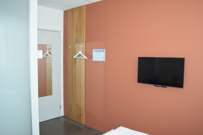 Bathroom 4, Hotel Frauenfeld, Frauenfeld