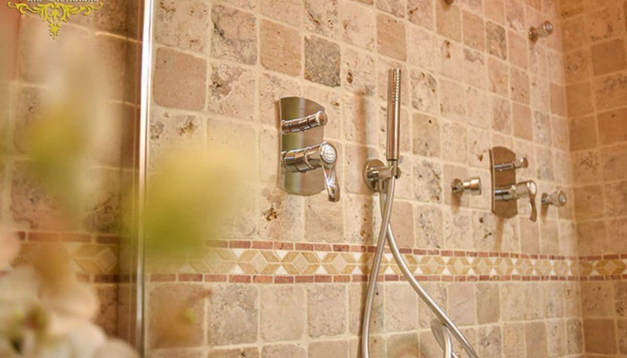 Bathroom 3, Villa Floridiana, Frosinone