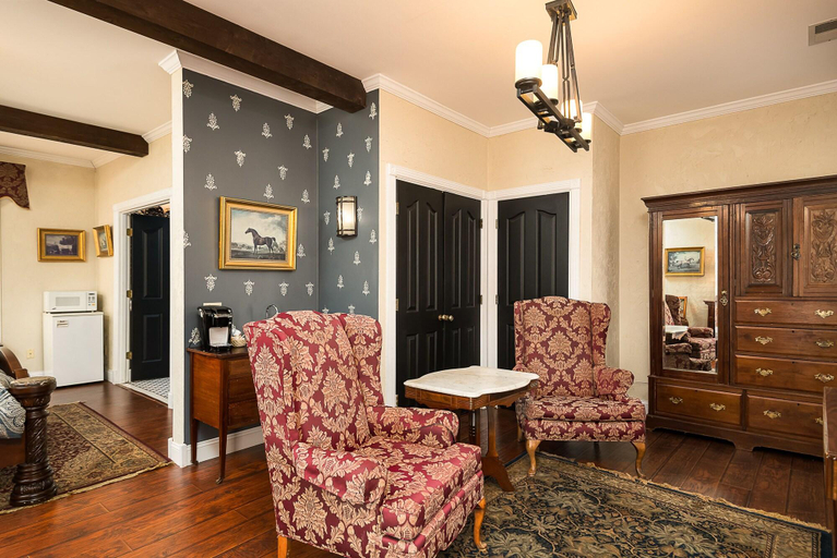 Public Area 4, Montgomery Inn BnB, Woodford