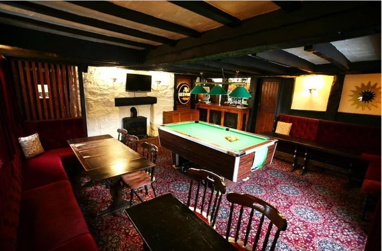 Public Area, The Mount Inn, Powys