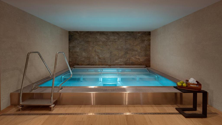 Bathroom 5, Hilton Rijeka Costabella Beach Resort & Spa, Rijeka