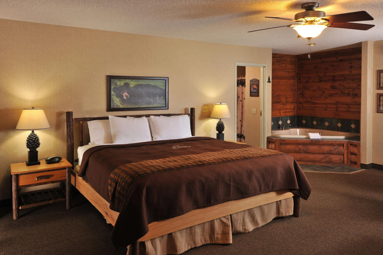 Bedroom 3, Boarders Inn & Suites by Cobblestone Hotels – Wa, Allamakee
