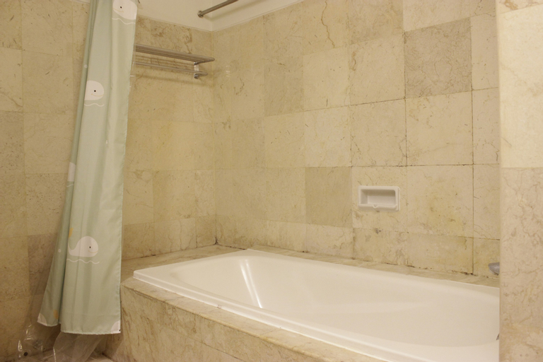 Bedroom 4, Modern & Deluxe 2BR at Braga City Walk Apartment By Travelio, Bandung