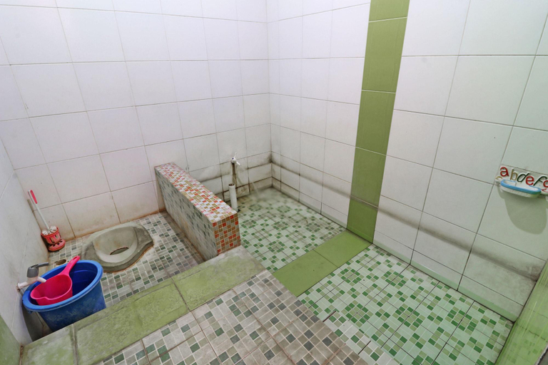 Bathroom 5, Hotel Agung Permata Artha, Garut
