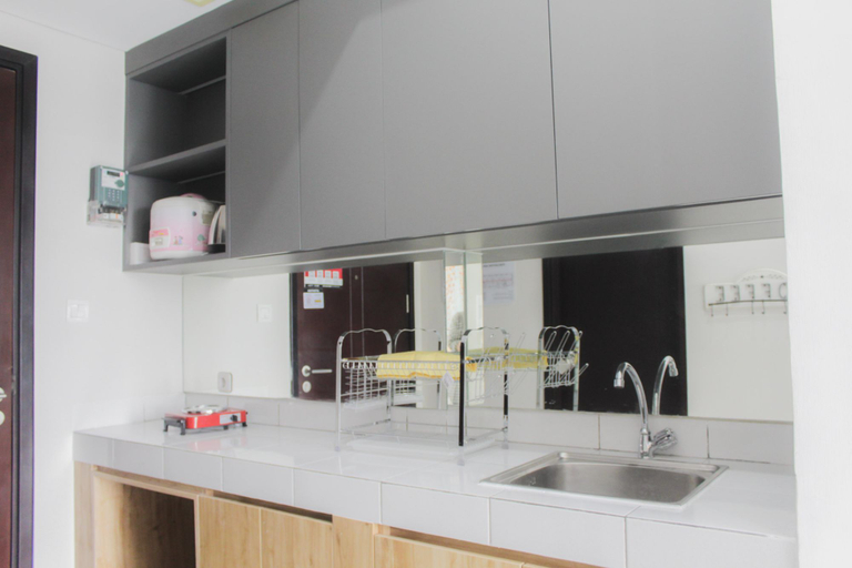 Others 4, Best Studio Unit with Pool View Casa De Parco Apartment By Travelio, Tangerang