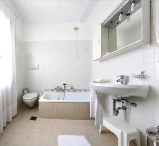 Bathroom, Albergo Volpara, Vicenza