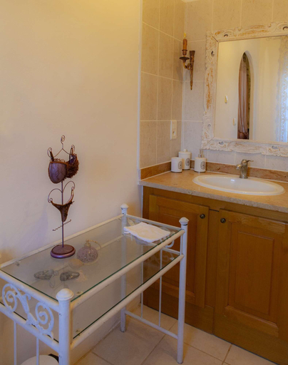 Bathroom 4, Chateau de Murviel-lès-Bèziers, Hérault