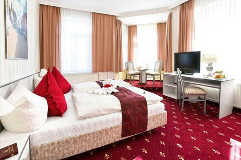 Bedroom 4, Parkhotel Meerane, Zwickau