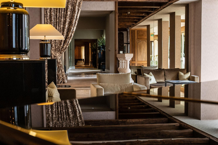 Public Area 3, Grand Hotel du Lion d'Or, Loir-et-Cher
