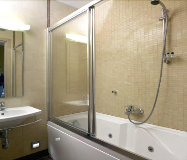 Bathroom 4, Hotel Dei Vicari, Florence