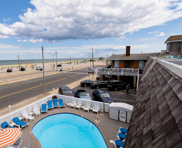 Exterior & Views 2, Charlroy Motel, Ocean