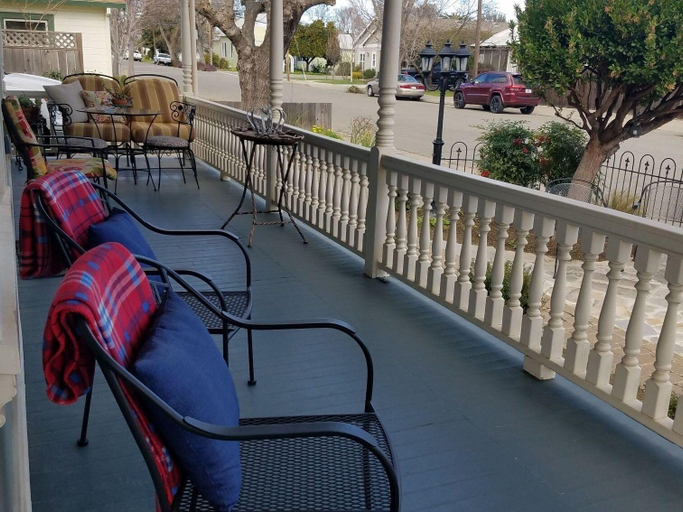Exterior & Views 1, Abbey House Inn, Yolo