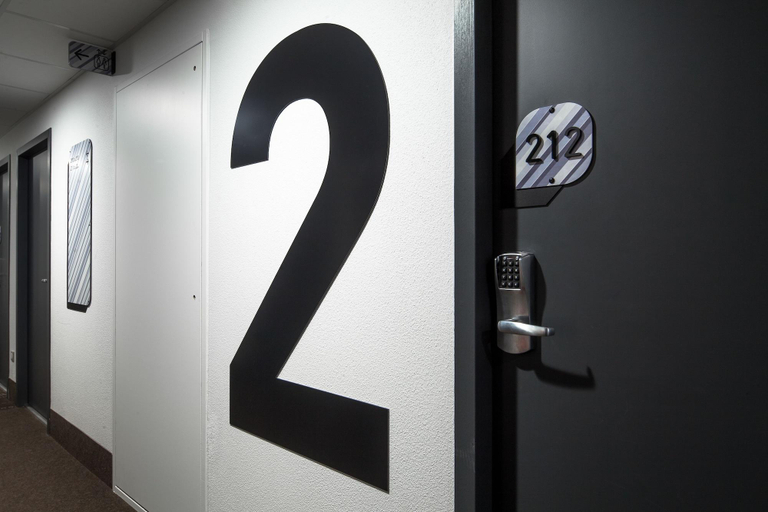 Public Area 2, B&B HOTEL CERGY Saint-Christophe, Val-d'Oise