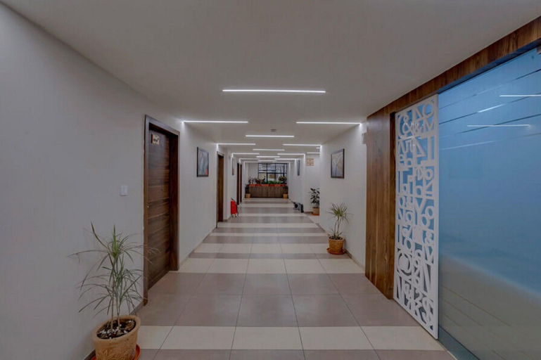 Public Area 2, Hotel CityInn, Gandhinagar