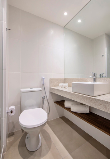 Bathroom 5, B&B Hotels Rio de Janeiro Norte, Rio de Janeiro