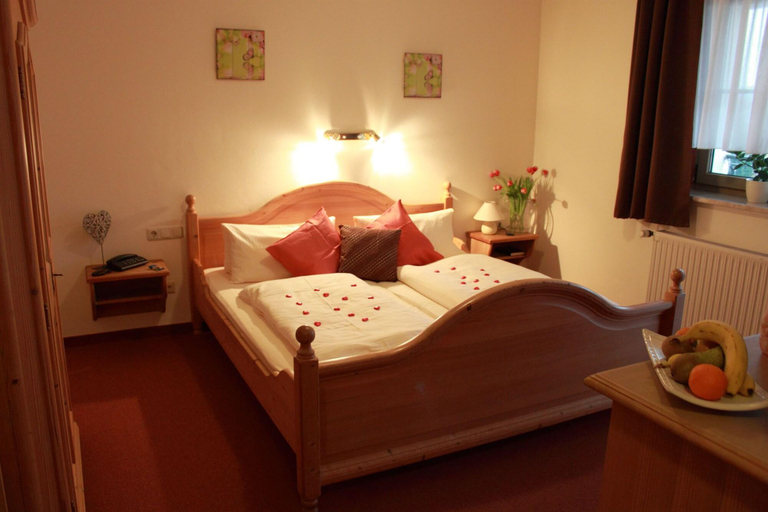 Bedroom 4, Gasthof Frankenstuben, Haßberge