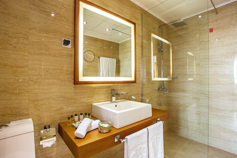 Bathroom 5, Landmark Creek Hotel & Wellness, Plovdiv
