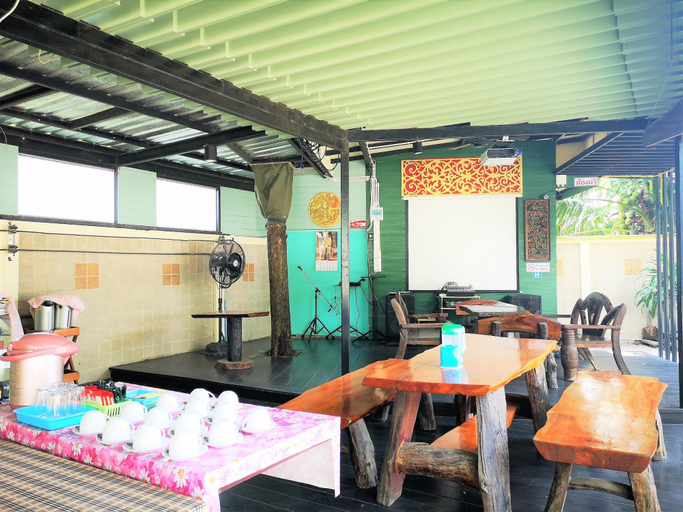 Food & Drinks, Huaisai Hotel, Nong Khae