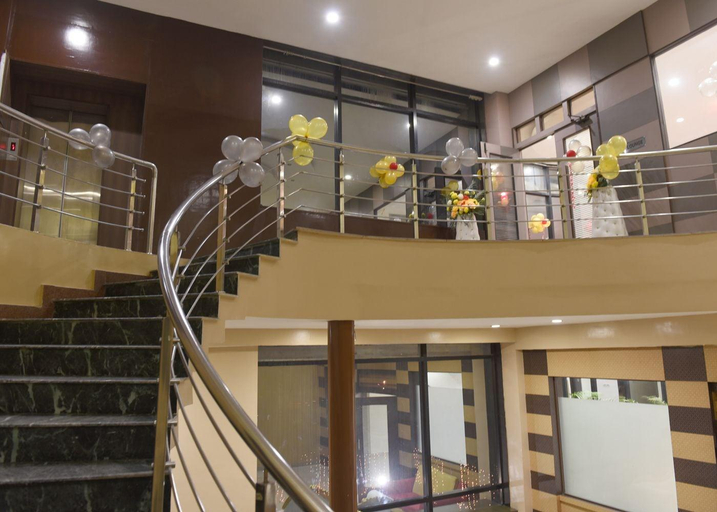Public Area 4, Sona Pristine Hotel, Sahibzada Ajit Singh Nagar