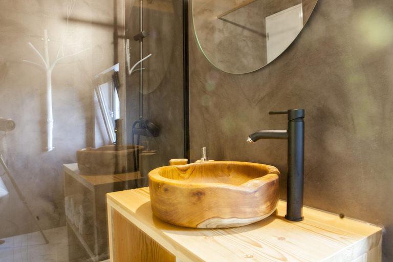 Bathroom 4, Caparica Azores Ecolodge, Praia da Vitória