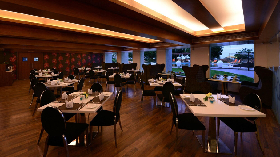 Food & Drinks, Top3 Lords Resort Bhavnagar, Bhavnagar