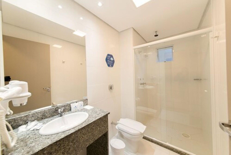 Bathroom 5, Hiber Hotel, Chapecó
