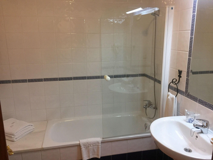 Bathroom 4, Hotel Sierra de Ubrique, Cádiz