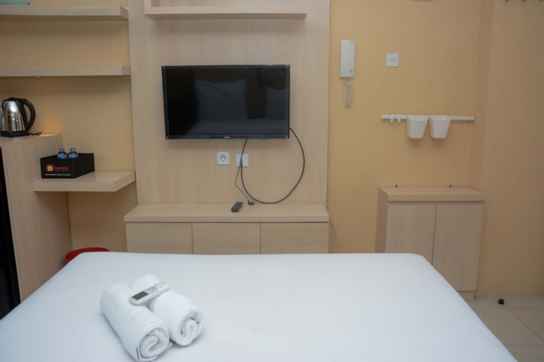 Comfort and Spacious Studio Room Bassura City Apartment By Travelio, East Jakarta