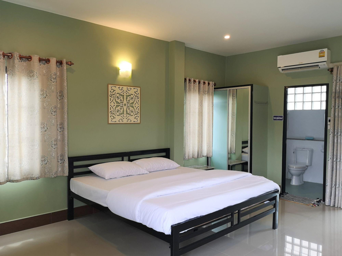Bedroom 3, Huaisai Hotel, Nong Khae