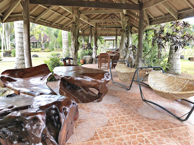 Public Area 3, Overlooking Lagoon at Sitio de Amor, San Pablo City