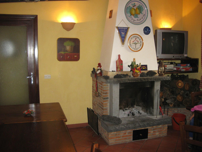 Public Area 2, Rifugio Ariel, Catania
