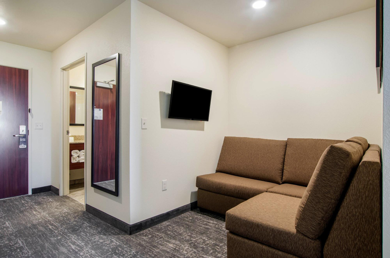 Public Area 2, Cobblestone Hotel and Suites Torrington, Goshen