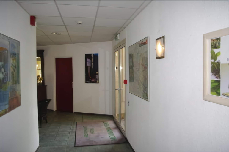 Public Area, Hotel du Moulin à Vent Gerland, Rhône