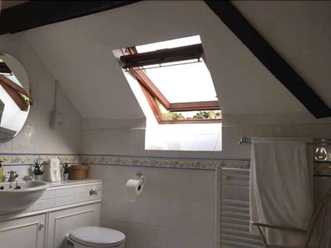 Bathroom 4, Stoneleigh Barn Bed And Breakfast, Dorset