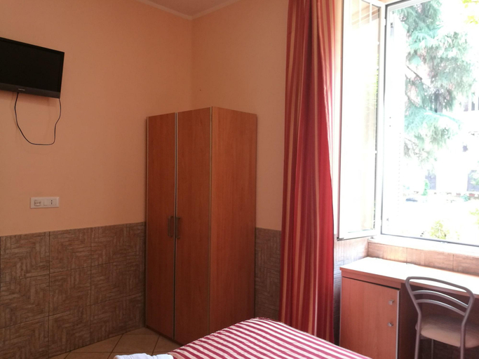 Bedroom 4, Palma Residence, Rome