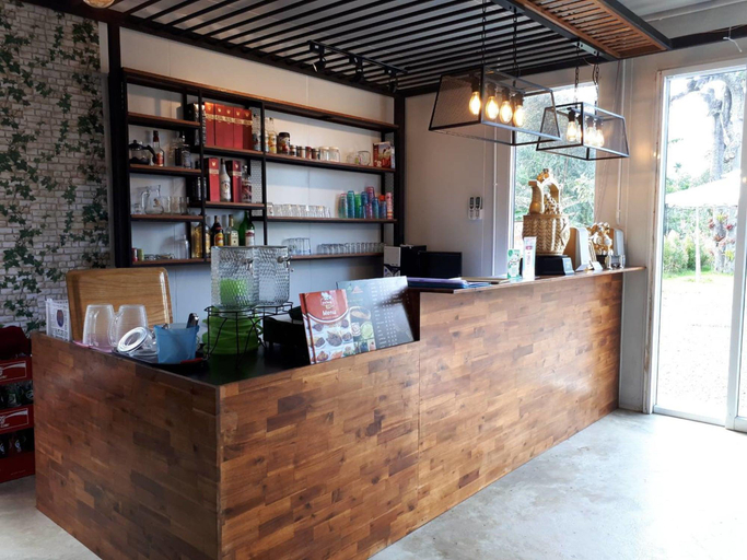 Public Area, Pool House Lanska, Lan Saka
