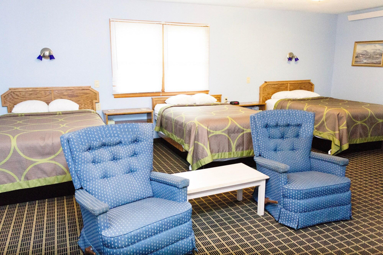 Public Area 2, Hawkeye Motel, Washington
