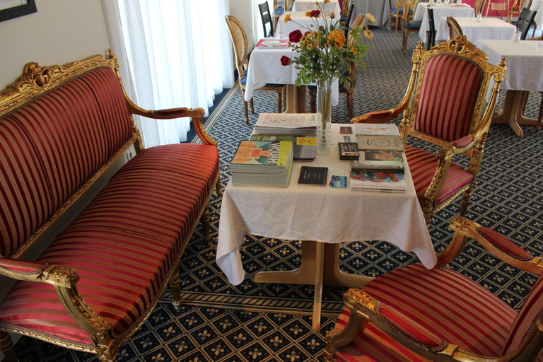 Public Area 2, Hôtel Fleur De Lys, Nord