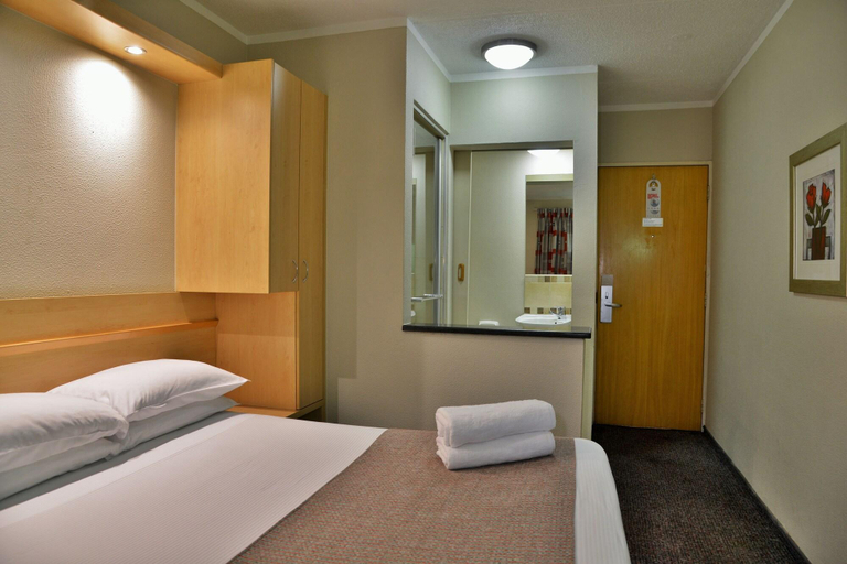 Bedroom 4, Road Lodge Carnival City, Ekurhuleni