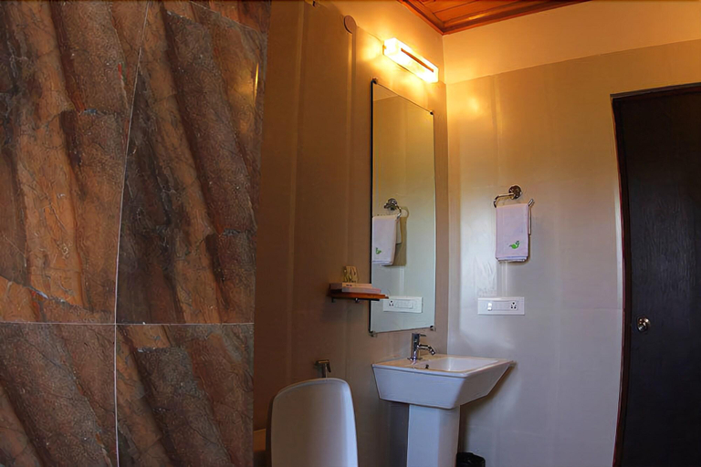 Bathroom 4, The Reserve Gorumara, Jalpaiguri
