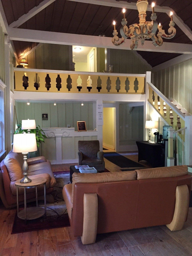 Public Area 3, Highland Dell Lodge, Sonoma