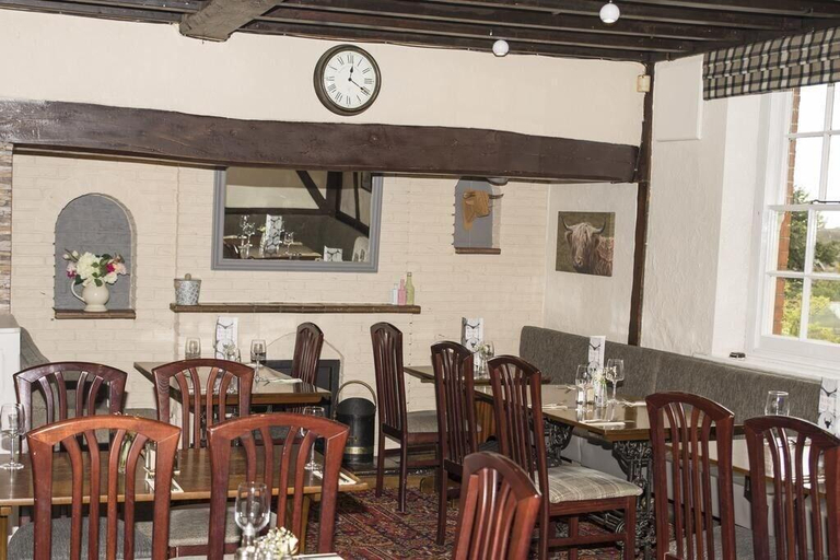 Food & Drinks, Bulls Head, Derbyshire