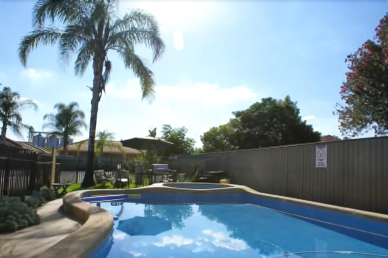 Sport & Beauty, El Toro Motel Numurkah, Moira - West