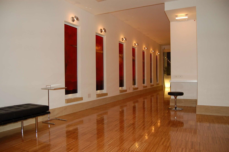 Public Area 3, Hotel del Conte, Latina