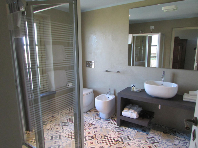 Bathroom 4, Villa Fontana Relais Suite & SPA, Asti