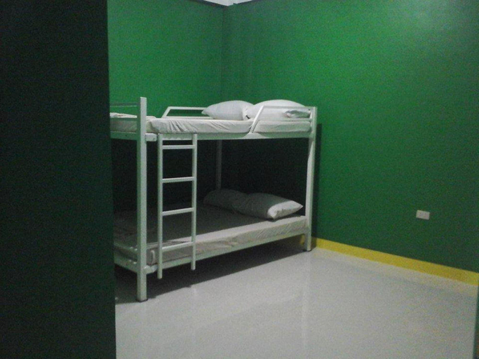 Bedroom 3, Ravara - Natividad Pension House, Alaminos City