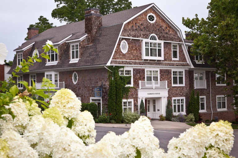 Exterior & Views 2, Harbour House, Niagara