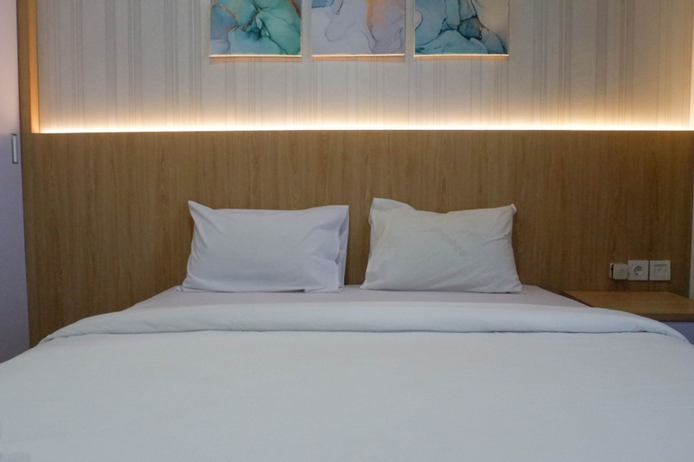 Comfy Studio Apartment Connected to Mall at Benson Supermall Mansion By Travelio, Surabaya
