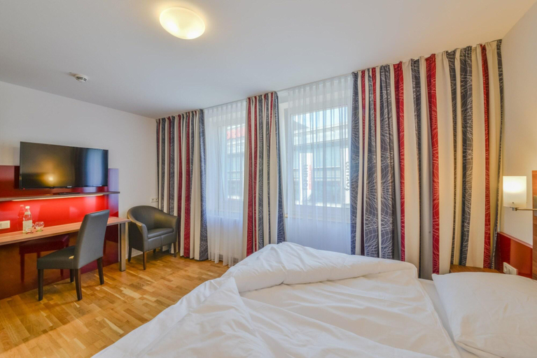 Bedroom 3, City Hotel Wetzlar, Lahn-Dill-Kreis