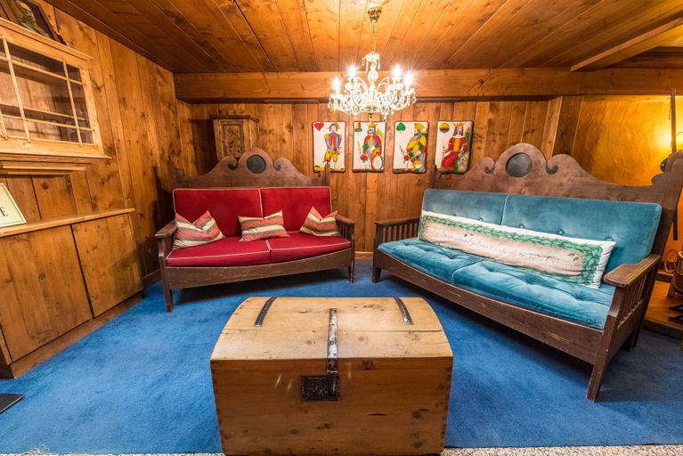 Public Area 4, Adler Suite & Stube, Bolzano